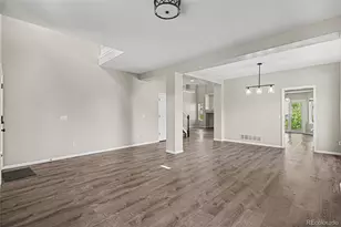 6019 S Ukraine Cir, Aurora, CO 80015 - Photo 3
