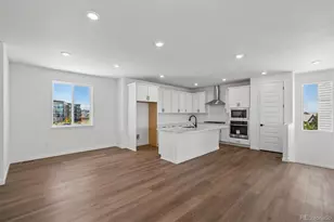 5781 S De Gaulle Ct Pl, Aurora, CO 80016 - Photo 7