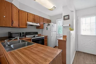 1261 S Idalia St, Aurora, CO 80017 - Photo 9
