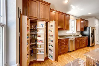24036 E Kettle Place, Aurora, CO 80016 - Photo 9