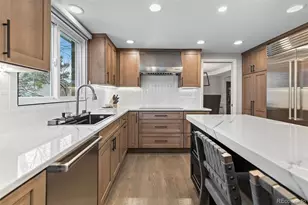 10380 E Lake Dr, Englewood, CO 80111 - Photo 11