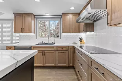 10380 E Lake Drive, Englewood, CO 80111 - Photo 7