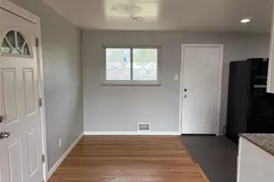 3124 Quari St, Aurora, CO 80011 - Photo 7