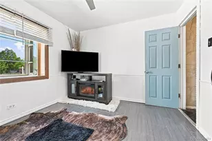 2065 Syracuse St, Denver, CO 80207 - Photo 15