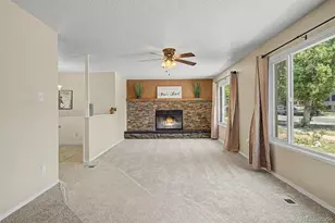2 Arlen St, Colorado Springs, CO 80909 - Photo 3
