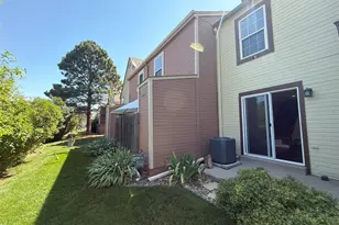 1663 S Blackhawk Way, Aurora, CO 80012 - Photo 29