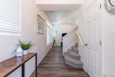 211 S Oak Hill Street, Aurora, CO 80018 - Photo 7