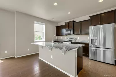 22426 E Layton Circle, Aurora, CO 80015 - Photo 9