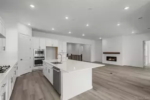 3807 Emerald Shore Cir, Loveland, CO 80538 - Photo 15