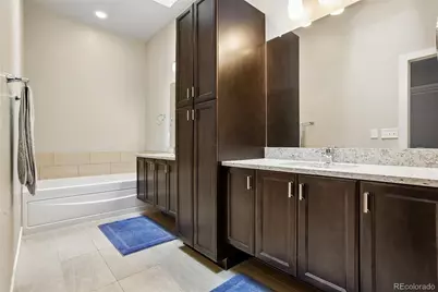 5548 Valentia Court, Denver, CO 80238 - Photo 15