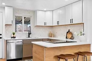 3311 Oneida St, Denver, CO 80207 - Photo 9