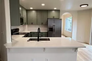 19625 E Montview Dr, Aurora, CO 80011 - Photo 3