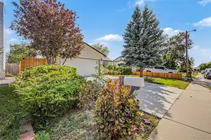 884 Madison Way, Bennett, CO 80102 - Photo 3