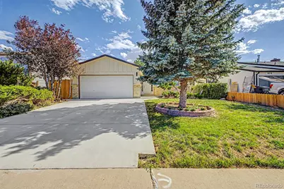 884 Madison Way, Bennett, CO 80102 - Photo 1