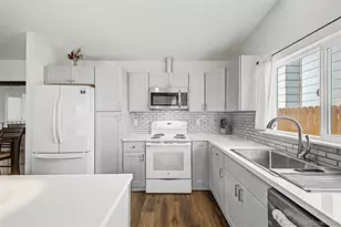 884 Madison Way, Bennett, CO 80102 - Photo 17