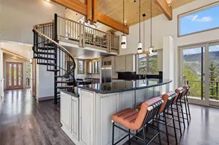 2800 Hunter's Knob Rd, Silverthorne, CO 80498 - Photo 9