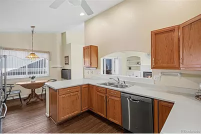 10732 W Dumbarton Circle, Littleton, CO 80127 - Photo 11