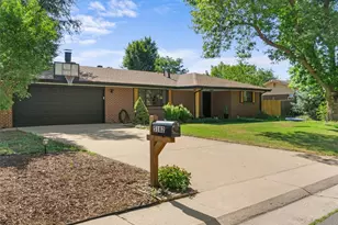 5182 Zinnia St, Arvada, CO 80002 - Photo 3