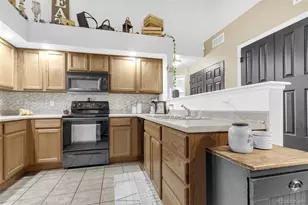 2551 S Bahama Cir, Aurora, CO 80013 - Photo 11