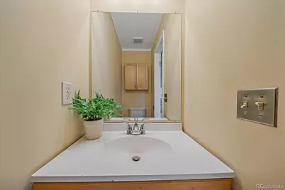 2262 S Jasper Way #B, Aurora, CO 80013 - Photo 11