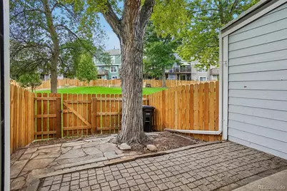 10212 W Dartmouth Avenue, Denver, CO 80227 - Photo 23