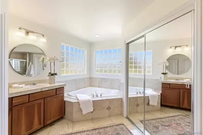 16357 E Aberdeen Avenue, Centennial, CO 80016 - Photo 29