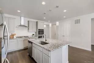 10969 Lewiston St, Commerce City, CO 80022 - Photo 5