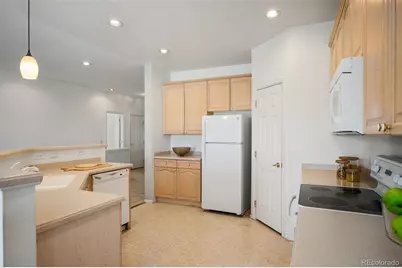 23440 E Moraine Place, Aurora, CO 80016 - Photo 11