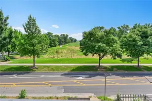 2551 N York St, Denver, CO 80205 - Photo 23