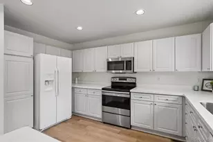 9659 Queenscliffe Dr, Highlands Ranch, CO 80130 - Photo 11