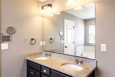10899 E 25th Drive, Aurora, CO 80010 - Photo 9