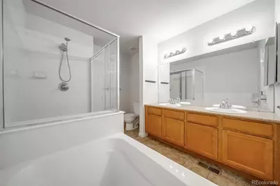 1753 S Buchanan Circle, Aurora, CO 80018 - Photo 7