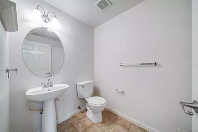 1753 S Buchanan Circle, Aurora, CO 80018 - Photo 5