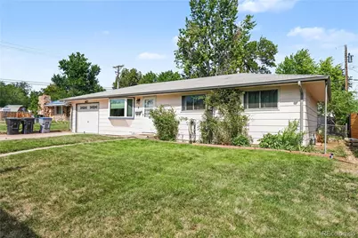 8 Elizabeth Court, Longmont, CO 80501 - Photo 5