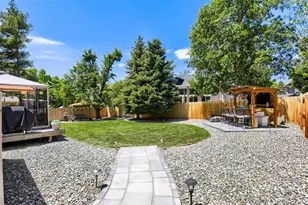 11246 W Coal Mine Dr, Littleton, CO 80127 - Photo 41