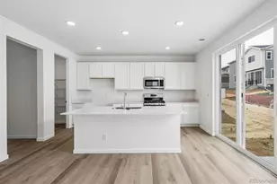 475 S Salida St, Aurora, CO 80017 - Photo 9