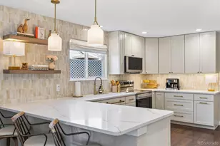 805 W Peakview Cir, Littleton, CO 80120 - Photo 1