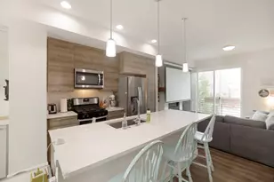 5666 W 10th Pl, Denver, CO 80214 - Photo 5