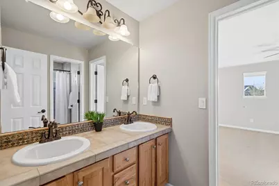 27545 E Nova Place, Aurora, CO 80016 - Photo 39