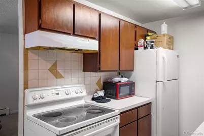 207 S Jefferson Avenue, Loveland, CO 80537 - Photo 9