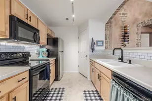 5255 Memphis St, Denver, CO 80239 - Photo 11