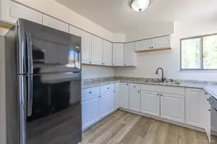 5119 Chandler Wy, Denver, CO 80239 - Photo 21