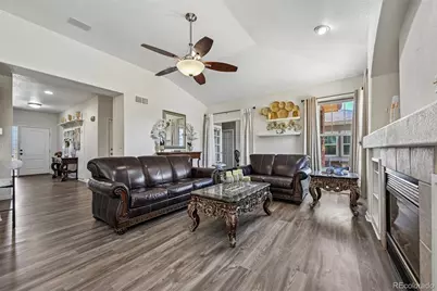 247 N Coolidge Way, Aurora, CO 80018 - Photo 5