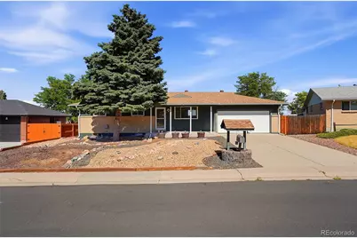 614 S Worchester Street, Aurora, CO 80012 - Photo 1