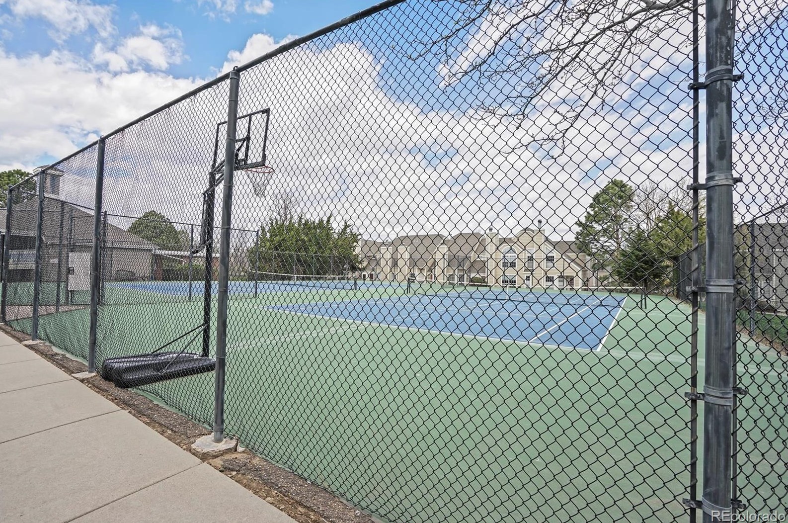 5725 Atlantic Pl, Denver CO  80227-2560 exterior