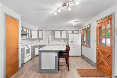 2409 Emery Street, Longmont, CO 80501 - Photo 9