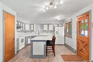 2409 Emery St, Longmont, CO 80501 - Photo 9