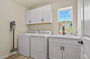 208 S Waterloo St, Aurora, CO 80018 - Photo 31