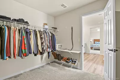 208 S Waterloo Street, Aurora, CO 80018 - Photo 23