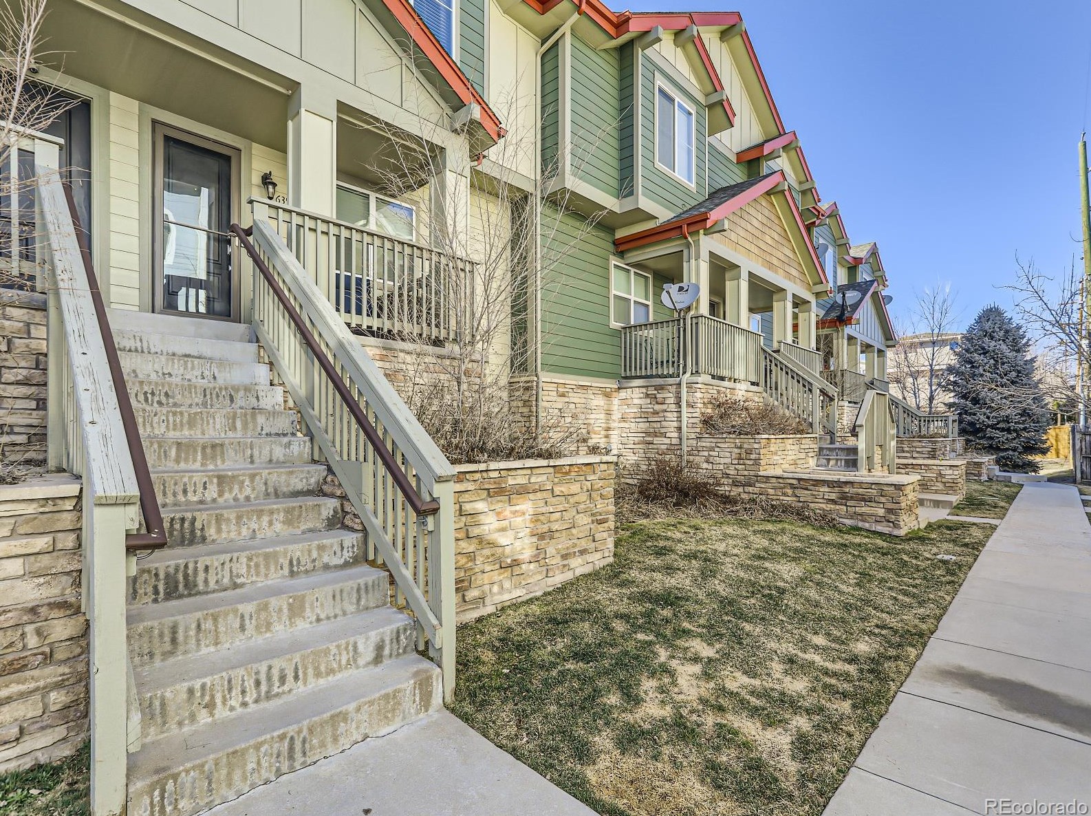 6355 Ohio Ave, Denver CO  80224-1488 exterior